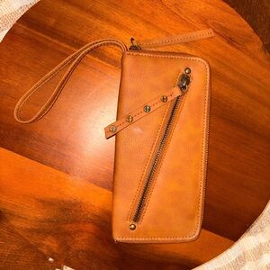 Free people wallet brown distressed vegan wristlet